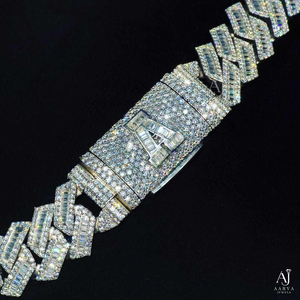 สร้อยคอเงินแท้ 925 ประดับมอสซาไนต์ทรงสี่เหลี่ยมแบบ Cuban Link  สำหรับงานแต่งงานและงานปาร์ตี้ เหมาะสำหรับทั้งชายและหญิง - Product Image 4