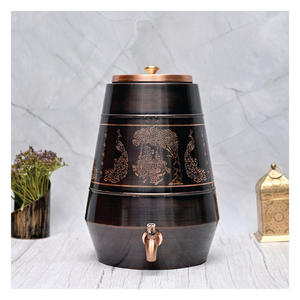 Dispensador de Agua de Cobre Martillado de Alta Gama con Grifo Antiderrames Duradero para Uso Elegante en Restaurantes y Hoteles - Product Image 1