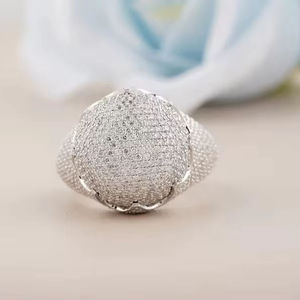 Anillo de Cóctel de Plata 925 de Lujo para Mujer con Diamante de Corte Brillante Redondo y Diseño de Corona con Pavé de Diamantes, Joyería de Boda - Product Image 2