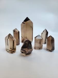 Pierre précieuse naturelle de haute qualité, pointe de quartz fumé poli, tour, cristal, obélisque, pierre d'amour, guérison, reiki, décoration, cadeau en vrac - Product Image 3