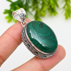Pendentif artisanal en malachite verte, style bohème, en argent sterling 925, serti clos, vintage - Product Image 2