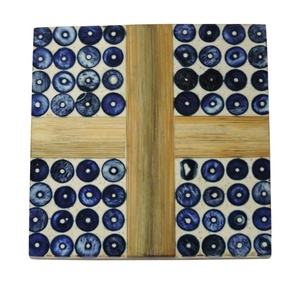 Juego Artesign de cuatro posavasos de hueso de cuerno hechos a mano duraderos tapete de té de forma cuadrada negro beige estilo clásico ecológico para uso doméstico - Product Image 6