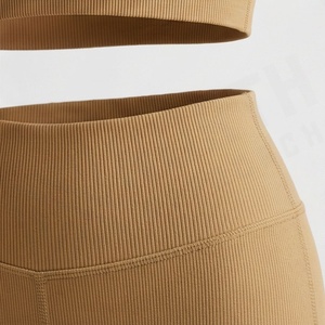 Ensemble de vêtements de yoga pour hommes, couleur personnalisée, logo personnalisé, dernière collection 2025, vêtements de sport, vêtements de fitness, vêtements d'exercice, équipement de sport - Product Image 5