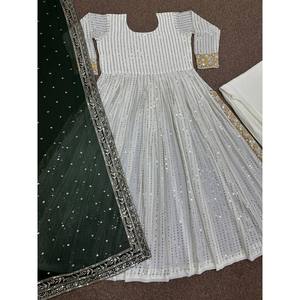 Ensembles fantaisie pour femmes avec haut de travail brodé Plazzo et Dupatta et paillettes - Product Image 6
