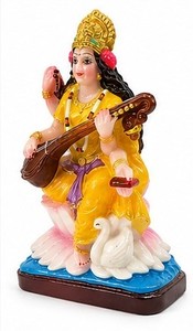 Figura de Diosa Hindú de Resina, Amarilla, Sentada, con Instrumento de Cuerda, Base de Loto y Cisne, Decoración para el Hogar, Escultura Tradicional Hecha a Mano para Sala de Estar - Product Image 3