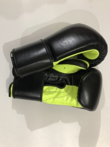 Guantes de Boxeo de Cuero Vacuno Genuino con Logotipo Personalizado, Guantes Profesionales de Entrenamiento, Sparring y Golpeo para Gimnasio, Kickboxing, MMA, Fabricante - Product Image 6