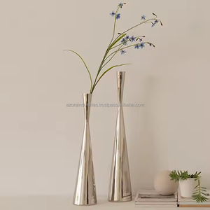 Azora industries-Accessoires pour dîner romantique aux chandelles faits à la main en plastique moderne de petite taille - Product Image 2