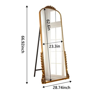 Miroir sur pied avec cadre en métal finition or exquise, idéal comme cadeau de luxe pour une nouvelle maison ou un mariage, fabriqué à la main en Inde. - Product Image 3