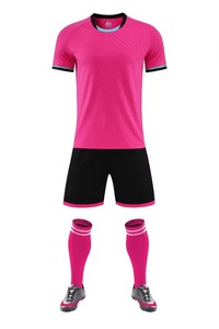 Ensemble de maillot de football jaune pour homme avec short bleu, polyester respirant, col rond, manches courtes, coupe athlétique toutes saisons - Product Image 6
