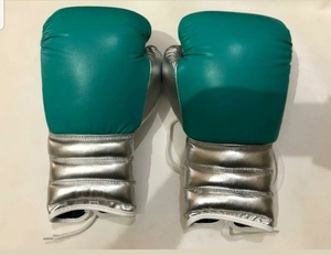 Gants de boxe de style mexicain en gros, logo personnalisé, cuir de vache véritable, pour l'entraînement et le sparring, avec poignée ergonomique - Product Image 3