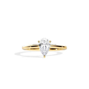 Bague de fiançailles solitaire en moissanite taille poire, bague de promesse minimaliste en or, bijoux de mariage élégants - Product Image 1