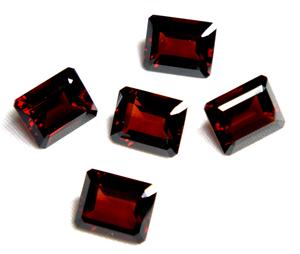 PDM Gems, Nueva Llegada de Gemas de Granate, Corte Esmeralda de 7x9 mm, Juego de 5 Piezas, Total de 15 Quilates Aprox. Para anillos, colgantes y pendientes - Product Image 6