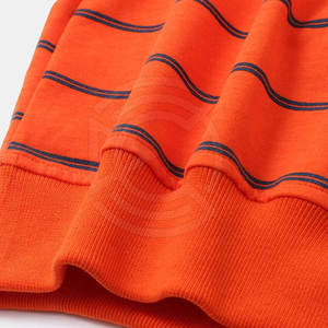 Sweat-shirt tendance pour homme avec tissu doux et respirant, offrant une chaleur et un ajustement confortable, idéal pour la vie quotidienne. - Product Image 5