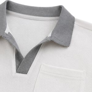 Ensemble polo et short pour homme blanc et gris clair, poche contrastante, tenue décontractée d'été en deux pièces, logo personnalisé, vêtements de sport haut de gamme - Product Image 5