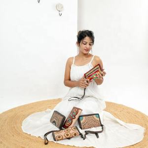 Cartera de mano de cuero de vaca auténtica de estilo occidental de lujo para mujer de alta calidad, cartera larga con cremallera, Marco Delgado - Product Image 6