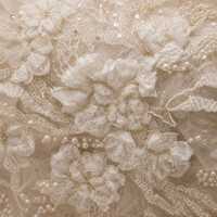 Tissu en dentelle Chantilly 3D floral blanc avec perles, perles tubulaires et sequins brodés, élégant et romantique, pour mariée, 5 yards (58 pouces)