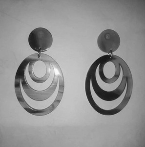 Pendientes Redondos Hechos a Mano con Cuerno de Búfalo Natural de Lujo FAIZA CRAFT, Tema Animal de Uttar Pradesh - Product Image 6