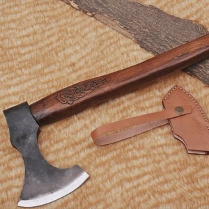 Hacha vikinga de acero con alto contenido de carbono, mango de fresno envuelto en cuero, mango de palisandro, hacha hecha a mano para hombres, hacha vikinga de regalo. - Product Image 4