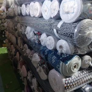 Tela de Algodón Tejida con Estampado de Rayas Hecha en Corea, Fresca, Higiénica y Ligera para Uniformes Escolares, Camisas, Vestidos para Hombres y Mujeres - Product Image 1