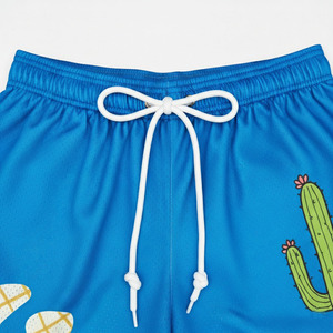 Nouveaux shorts d'entraînement basiques pour hommes, tendance été, entrejambe 5 pouces, imprimé par sublimation, shorts de basketball en mesh personnalisés - Product Image 3
