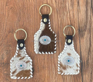 Porte-clés en cuir de vachette de qualité supérieure, fabriqué à la main pour la durabilité et le style occidental Porte-clés en cuir véritable Concho turquoise - Product Image 4