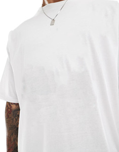 Camiseta de algodón blanca para hombre, de las más vendidas y en tendencia, con logo de llama roja, conjunto informal de verano de punto con pantalones cortos verdes a juego - Product Image 5