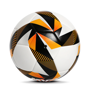 Ballon de football professionnel personnalisable en cuir durable avec logo personnalisé pour l'entraînement – Vente en gros - Product Image 1