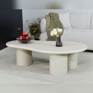 Mesa de centro Vandana Silver Comfort de forma orgánica en microcemento color crema - Product Image 1