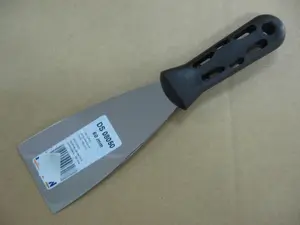 Paslanmaz çelik bıçak ve dayanıklı plastik saplı duvar kazıyıcı