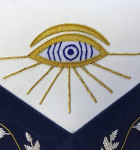 Delantal Masónico de Past Master de la Logia Azul - Bordado en Oro y Plata con Hilo Metálico C y Delantal de Past Master de la Logia Azul - Product Image 3