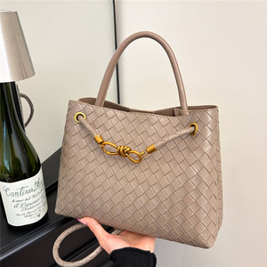 Nouveau Sac à Main Tissé Vintage 2026 pour Femme, Grande Capacité, Doublure Polyester, Sac Fourre-Tout en Cuir PU Souple, Sac à Bandoulière et Sac Croisé - Product Image 1