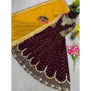 Robe de soirée en georgette brodée avec sequins et dupatta (couleur café) - Product Image 5