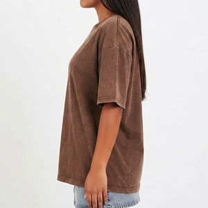 เสื้อยืดโอเวอร์ไซส์ผู้หญิง ผ้าฝ้ายเนื้อนุ่ม สวมใส่สบาย ทนทาน เหมาะสำหรับลุคประจำวันและสวมใส่ง่าย - Product Image 3