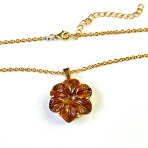 Collier pendentif fleur en œil de tigre AAA pour femme, pendentif fleur en pierre précieuse œil de tigre sculpté à la main, vente en gros - Product Image 6