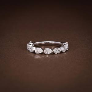 Anillo de Eternidad con Diamantes en Forma de Pera Cultivados en Laboratorio, con Nueve Diamantes de Corte Pera, Anillo de Boda con Diamantes Certificados en Oro de 14K y 18K - Product Image 2