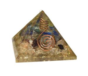 Feng Shui Amour Style Rose Quartz Pyramides Chakra Sculpté Agate Pierre De Cristal De Guérison pour La Décoration De La Maison Technique Gravée - Product Image 3