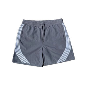 Shorts d'été 2026 de haute qualité en polyester avec bandes latérales, shorts de sport respirants en nylon pour hommes - Product Image 4