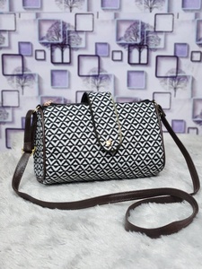 Nouvelle Collection 2026 : Ensemble de 4 Sacs à Main en Toile pour Femme – Sac Fourre-Tout à Rayures Nautiques et Imprimé Chevron avec Bandoulière, Portefeuille - Product Image 2