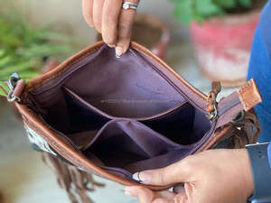 Elegante bolso hecho a mano con flecos de cuero para ocultar el pelo, piel metálica, cuero y diseño cruzado occidental para mujer - Product Image 6