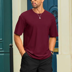 T-shirt homme surdimensionné, coupe décontractée, vêtement décontracté, écologique, pour un confort quotidien, en tissu léger et finition soignée. - Product Image 3