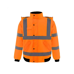 Chaqueta de Seguridad de Alta Visibilidad Rosa Clase 2, Impermeable, Reflectante, con Capucha y Cierre de Cremallera - Product Image 3