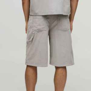 กางเกงยีนส์ขาสั้นผู้ชายแบบสั่งทำ สีพื้น เป็นมิตรกับสิ่งแวดล้อม สำหรับแฟชั่นฤดูร้อน ใส่สบายทุกวัน ผู้ผลิต OEM - Product Image 4