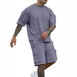 Conjunto de Camiseta de Cuello Redondo de Algodón de Color Sólido y Pantalones Cortos Cargo para Hombre, Ropa Casual de Verano - Product Image 3
