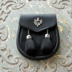 Portefeuille écossais en cuir pour enfants et jeunes, accessoire le plus vendu pour kilt et tenue des Highlands - Product Image 3