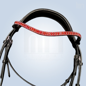 บังเหียนสำหรับขี่ม้าแบบเดรสสาจ หนังวัวแท้ทรงสวยงาม ออกแบบตามสั่ง (OEM) พร้อมสายรัดจมูกแบบกว้างบุนุ่มสองสี คั่นสีคอนยัค และสายคาดหน้าผากประดับคริสตัล - Product Image 4