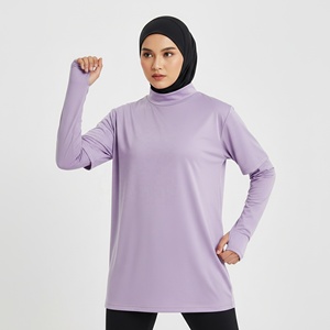 Ensemble de sport/tenue de gym islamique modeste pour femmes, vêtements de sport à capuche pour le jogging, la course à pied, tunique de sport musulmane - Product Image 1