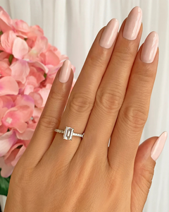 Anillo de Compromiso con Diamante Cultivado en Laboratorio, Corte Esmeralda de 1.25 CT, Chapado en Rodio, Anillo de Boda de Oro de Lujo para Ella, Certificado IGI, Estilo Vintage - Product Image 6