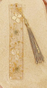 Marque-page décoratif rond en résine époxy Art Déco avec pompon et paillettes dorées, cadeau Diwali, accessoires de livre, porte-page scintillant - Product Image 3