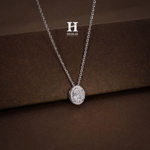 Pendentif halo en diamant de laboratoire taille ovale certifié IGI, collier solitaire ovale en or blanc 14 carats pour femme, fabricant de bijoux fins - Product Image 5