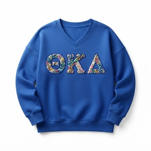 Sudadera con Cuello en V para Mujer, Azul, con Bordado Floral y Letras Griegas OKA, Manga Larga, para Otoño - Product Image 1